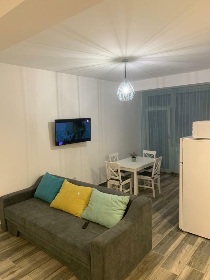 Garsoniera De La Mare Apartment นาโวดาริ ภายนอก รูปภาพ