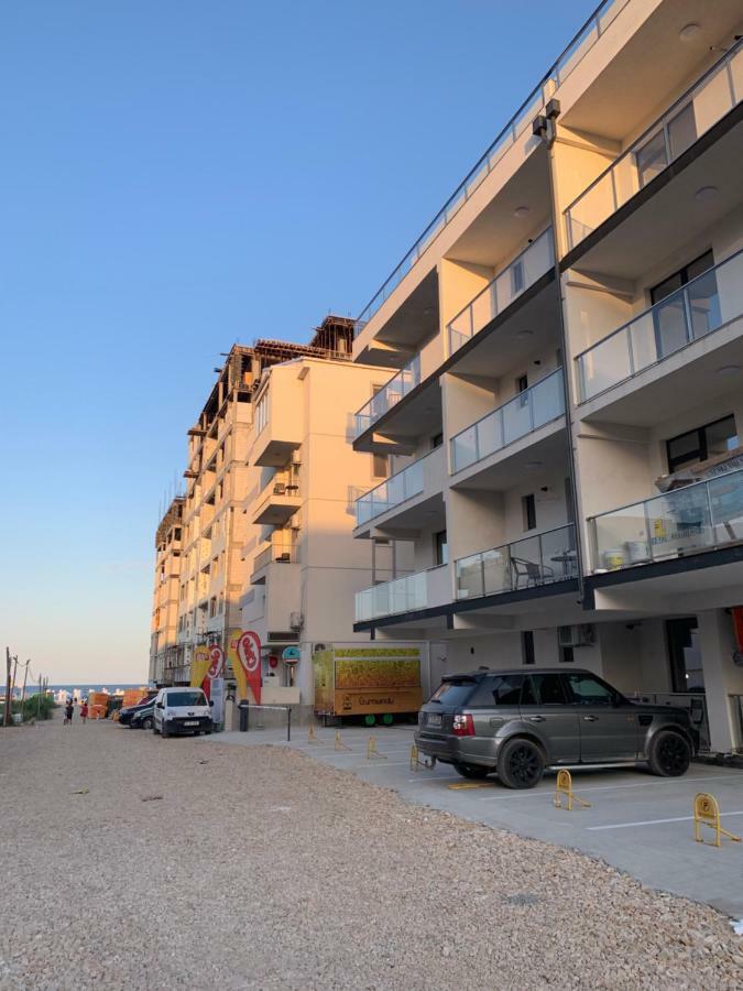 Garsoniera De La Mare Apartment นาโวดาริ ภายนอก รูปภาพ