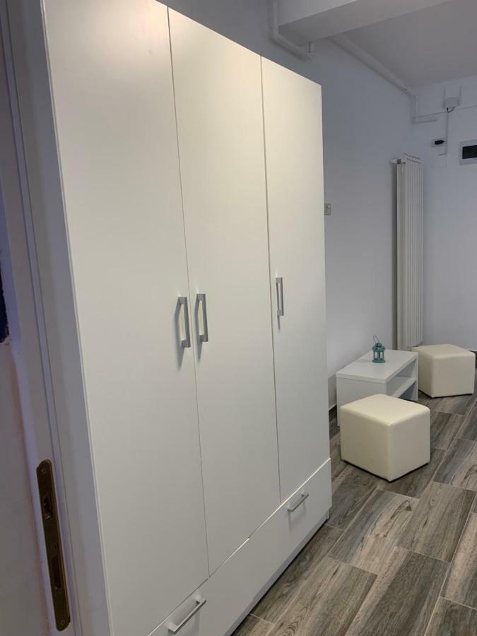 Garsoniera De La Mare Apartment นาโวดาริ ภายนอก รูปภาพ