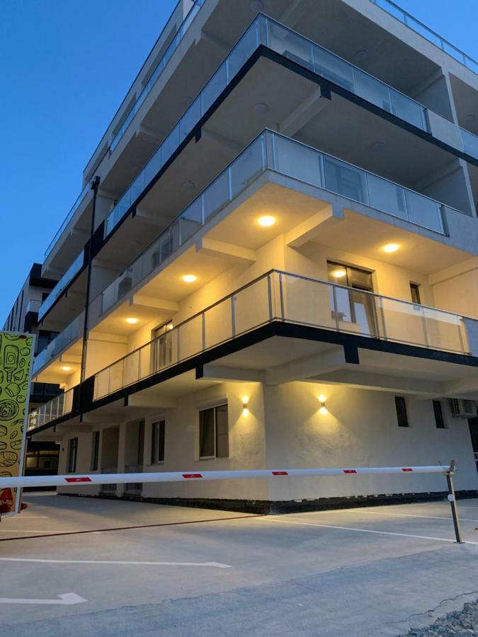 Garsoniera De La Mare Apartment นาโวดาริ ภายนอก รูปภาพ