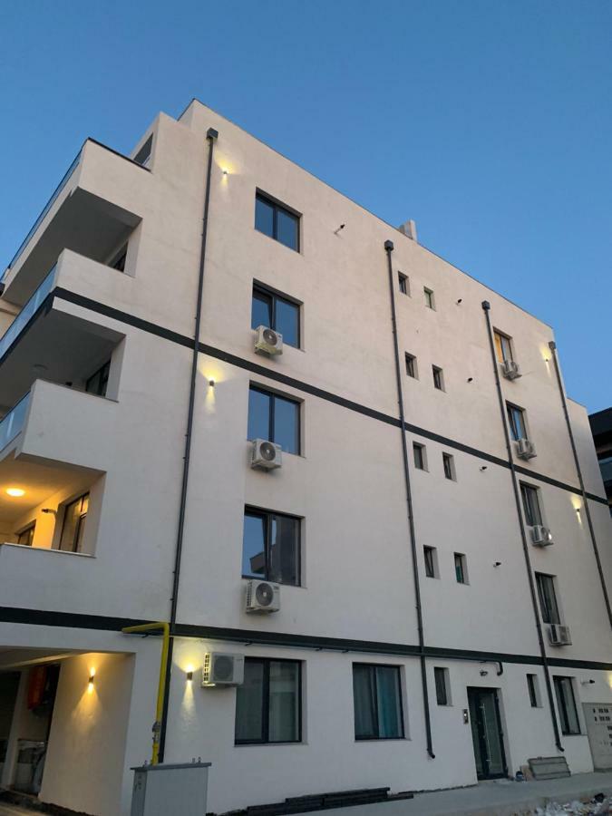Garsoniera De La Mare Apartment นาโวดาริ ภายนอก รูปภาพ